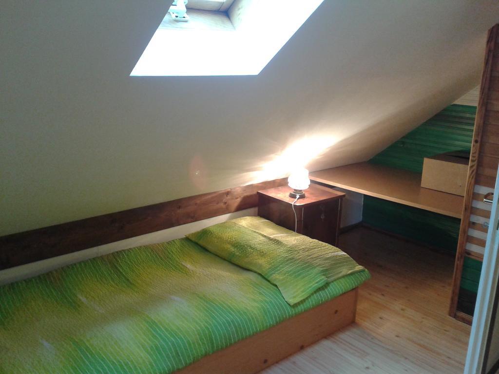 Holiday Home Prdelanca Luče Pokoj fotografie